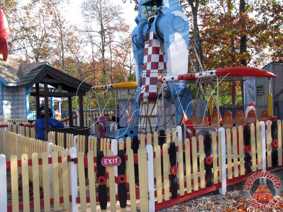 Seaport Barnstormer At Six Flags Great Adventure